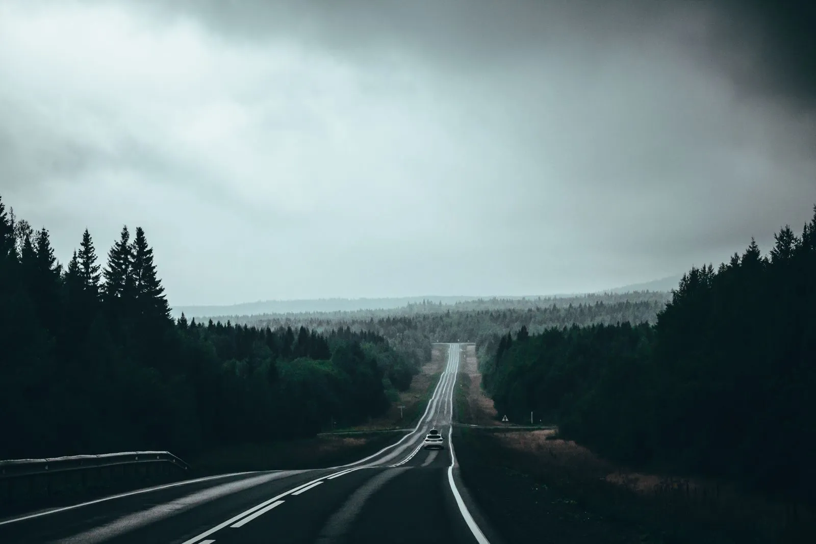 How to Plan a Long-Distance Limousine Trip